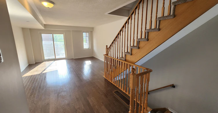 2564 Bromus Path, Oshawa, ON, L1L 0K7 - 9