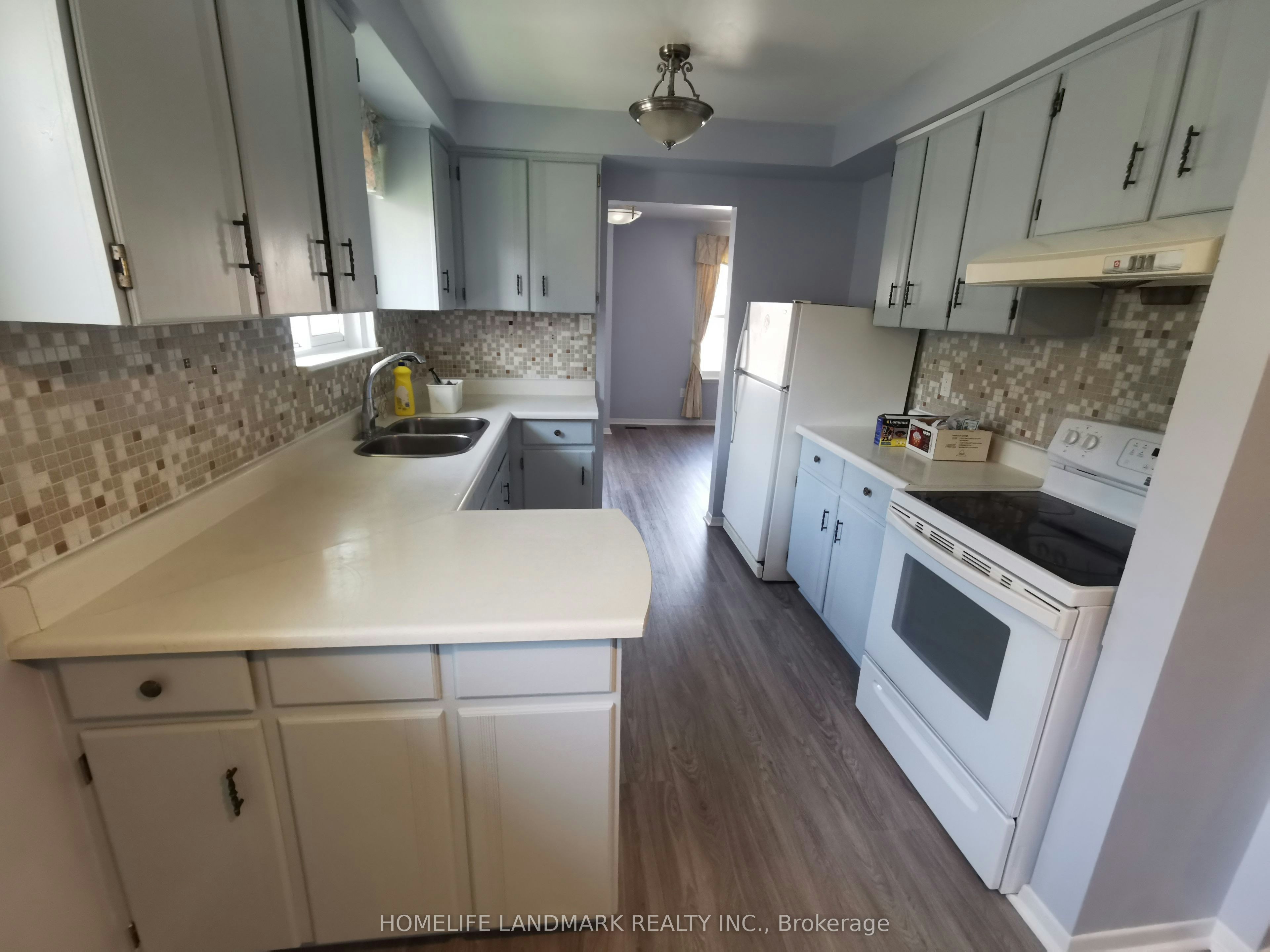 16 Nortonville Drive, Toronto, ON, M1T 2G8 - 2