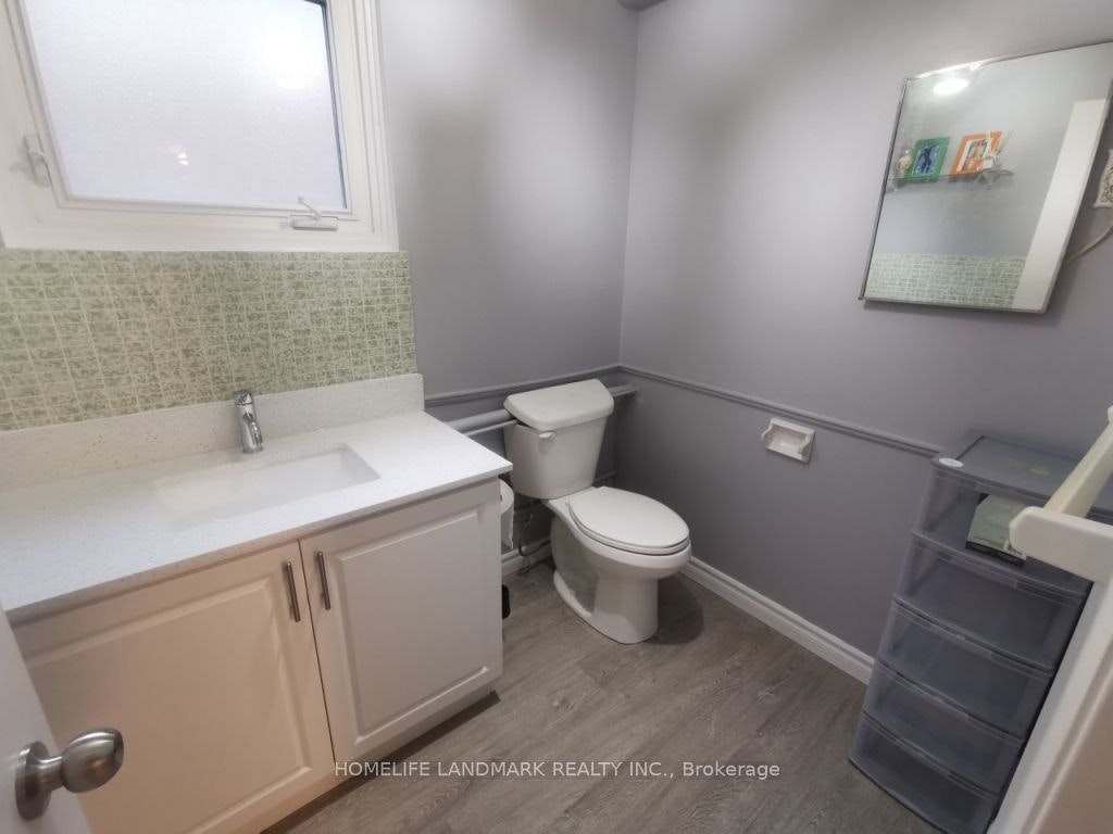 16 Nortonville Drive, Toronto, ON, M1T 2G8 - 17