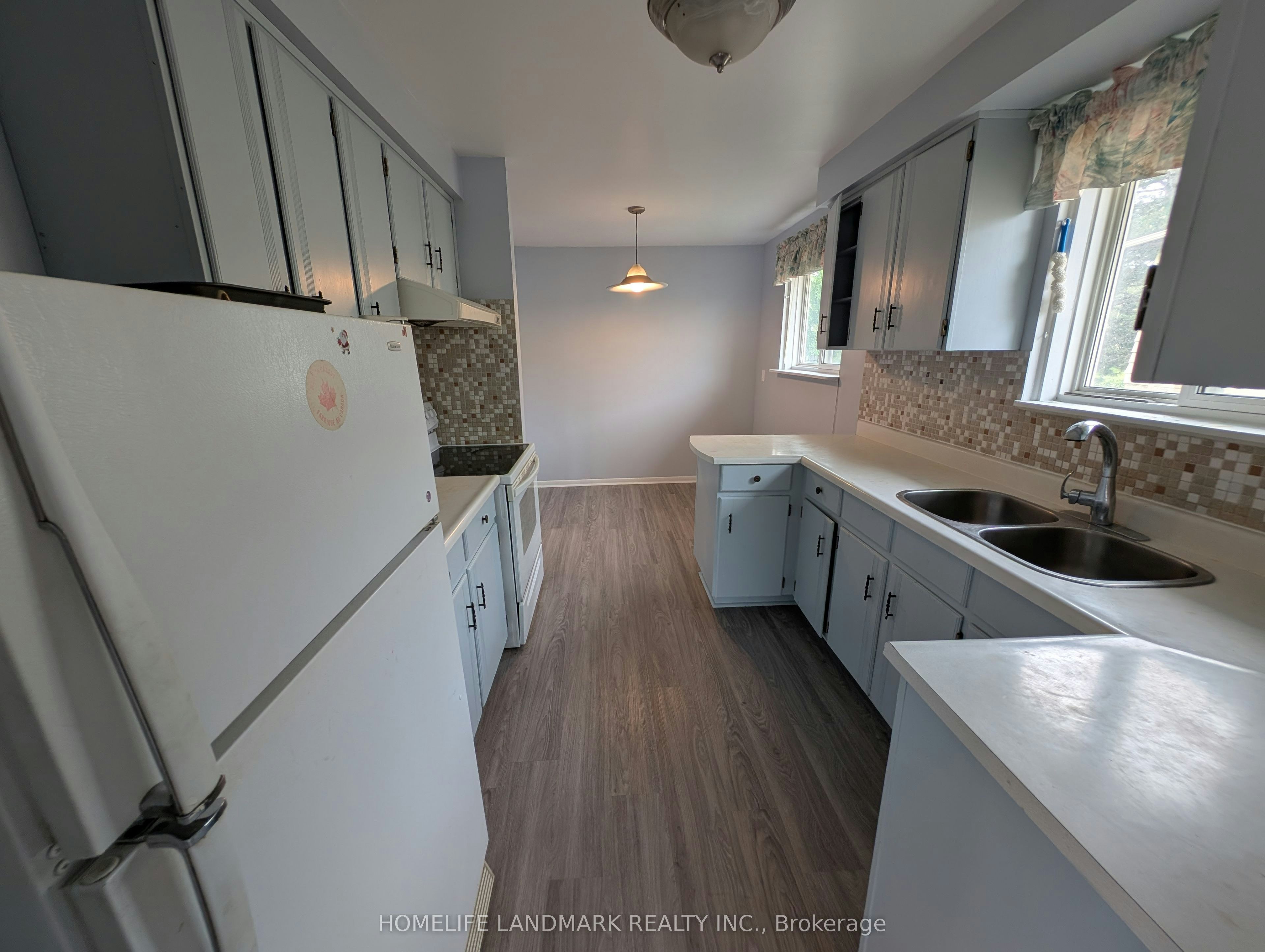 Upper-16 Nortonville Drive, Toronto, ON, M1T 2G8 - 5