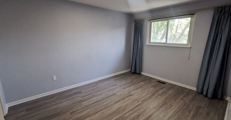 Upper (whole house)-16 Nortonville Drive, Toronto, ON, M1T 2G8 - 8