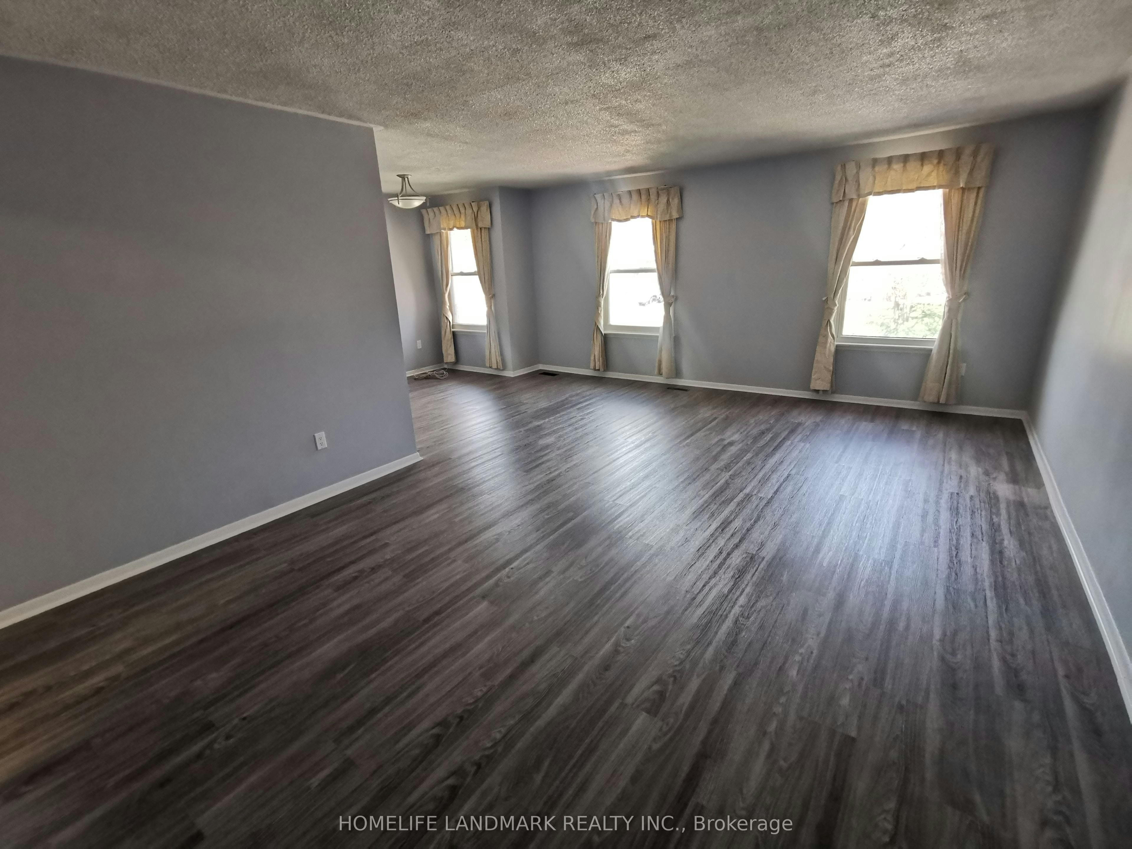 Upper (whole house)-16 Nortonville Drive, Toronto, ON, M1T 2G8 - 6