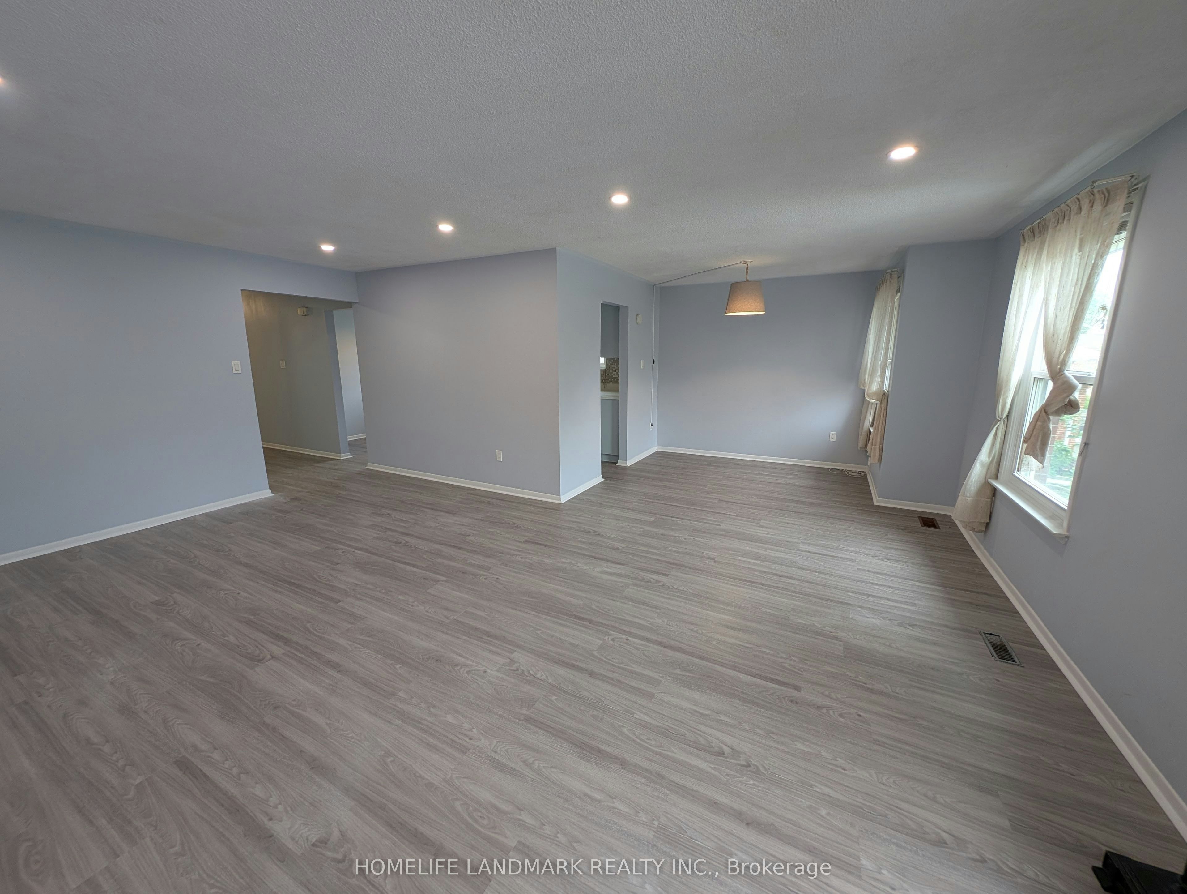 Upper-16 Nortonville Drive, Toronto, ON, M1T 2G8 - 3