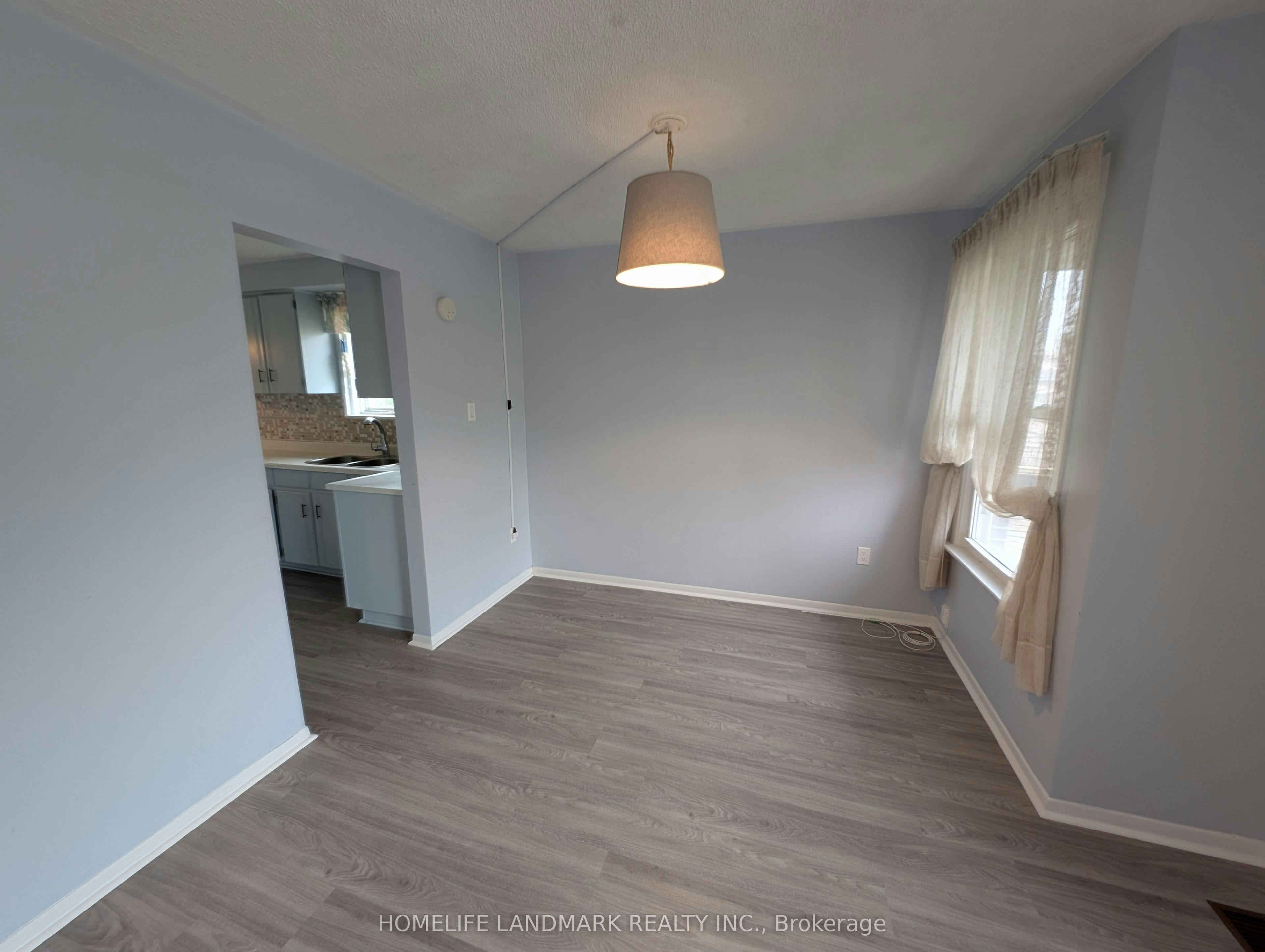Upper-16 Nortonville Drive, Toronto, ON, M1T 2G8 - 4