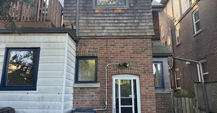 Lower-553 Broadview Avenue, Toronto, ON, M4K 2N7 - 14