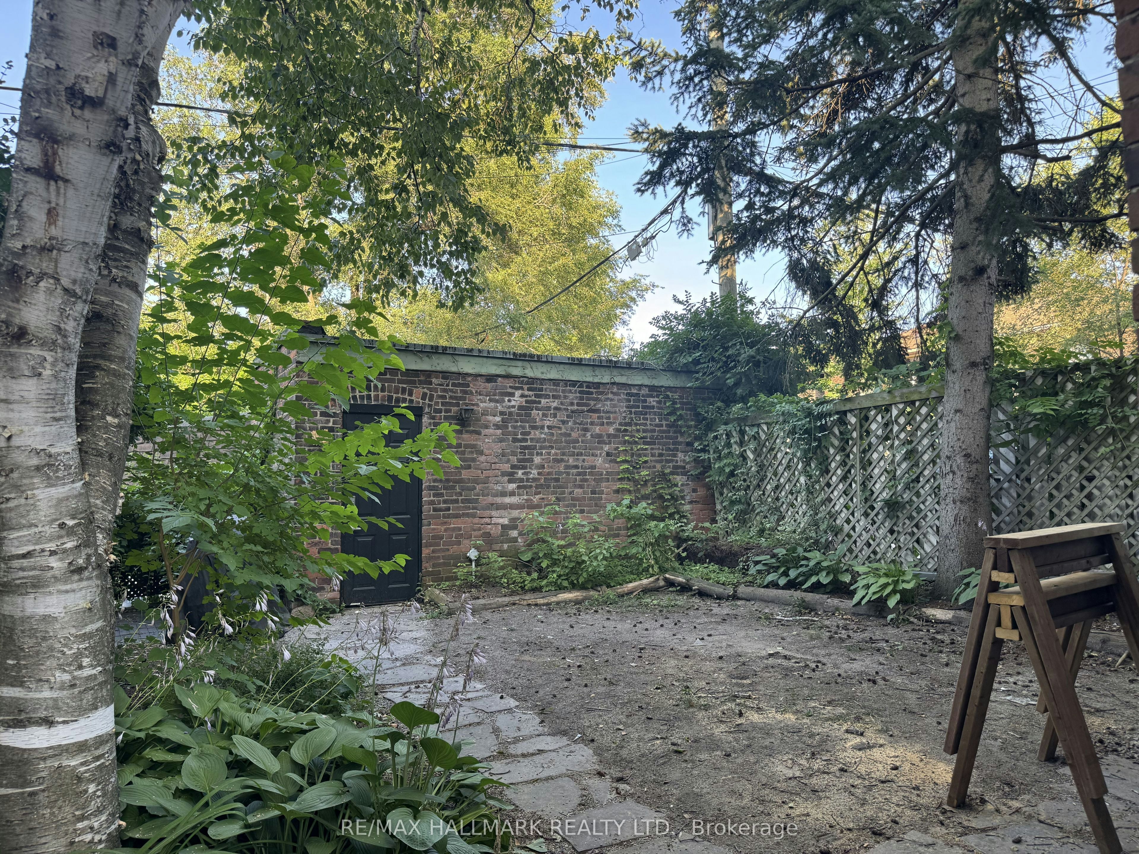 Lower-553 Broadview Avenue, Toronto, ON, M4K 2N7 - 13