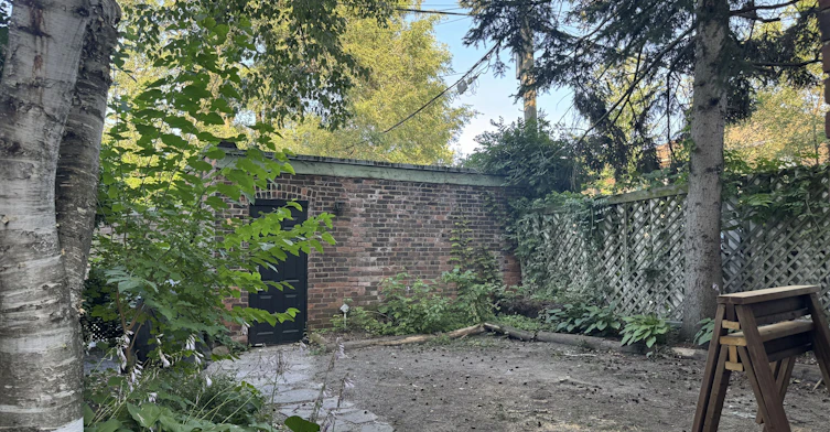 Lower-553 Broadview Avenue, Toronto, ON, M4K 2N7 - 13