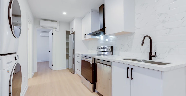 11C Condor Avenue, Toronto, ON, M4J 3M5 - 7