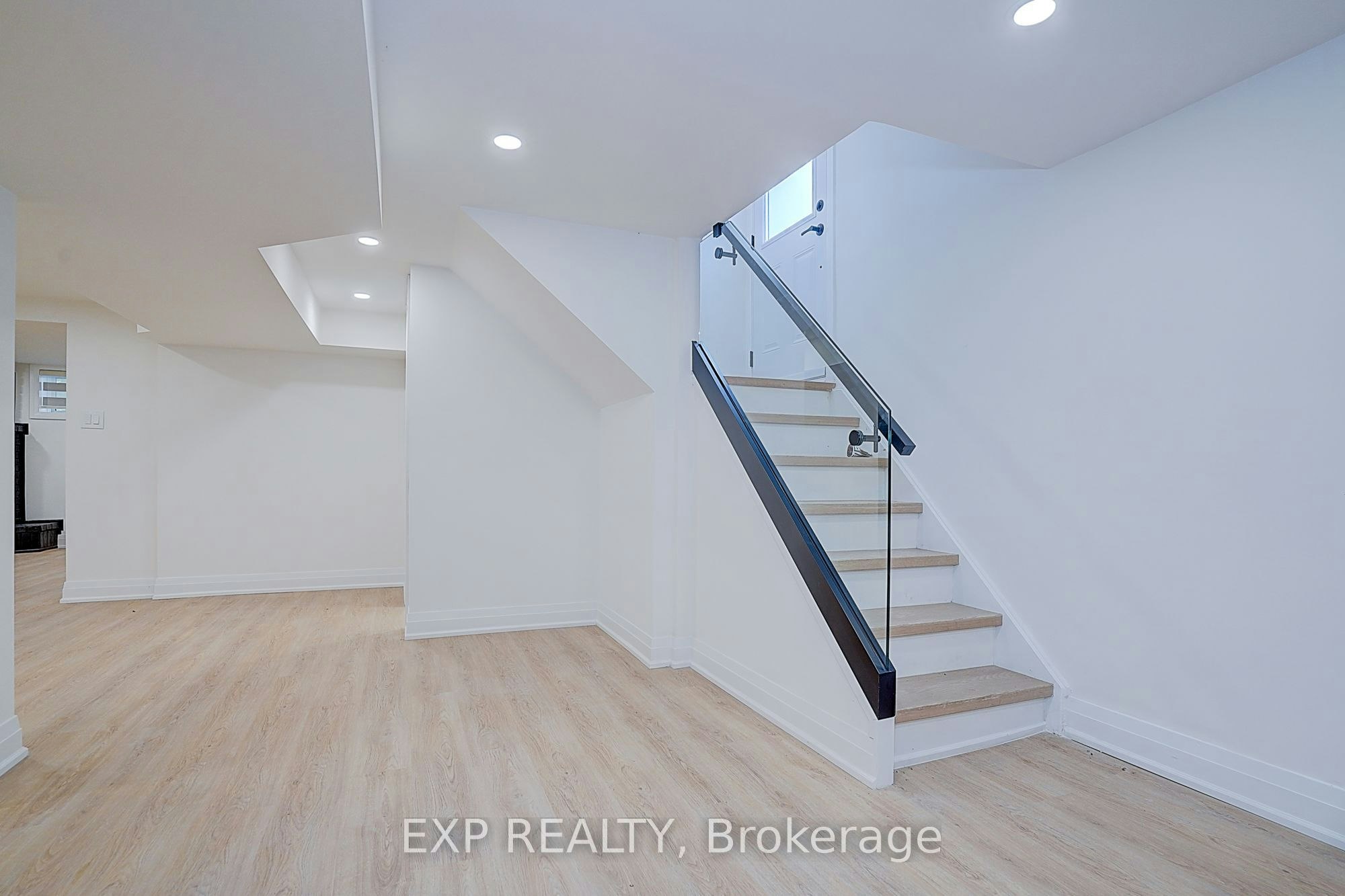 Bsmt-36 Vauxhall Drive, Toronto, ON, M1P 1P7 - 4