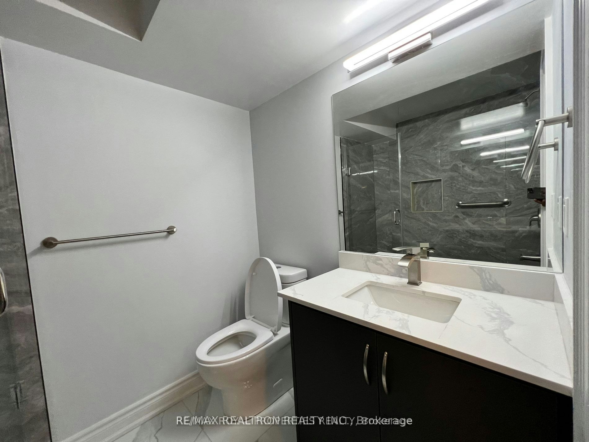 BSMT-122 Auckland Drive, Whitby, ON, L1P 0J4 - 9