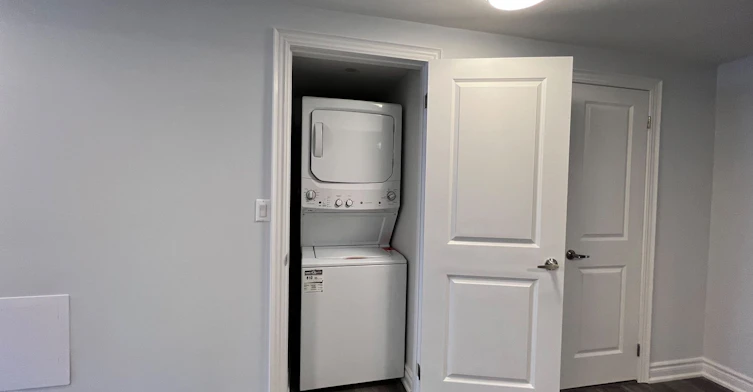 BSMT-122 Auckland Drive, Whitby, ON, L1P 0J4 - 8
