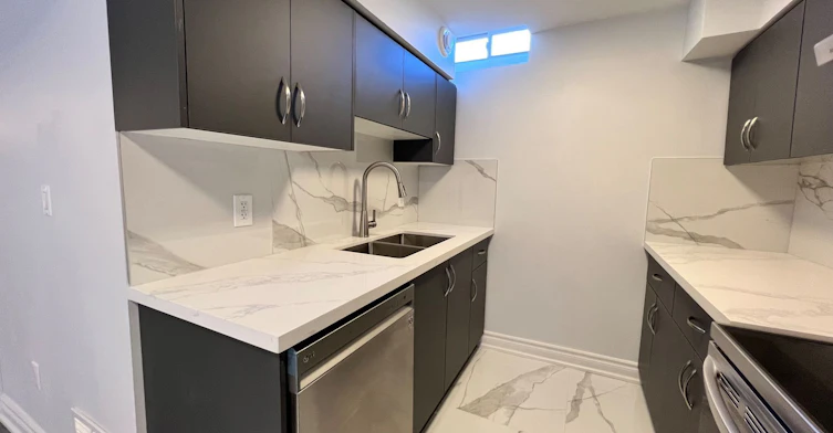 BSMT-122 Auckland Drive, Whitby, ON, L1P 0J4 - 18