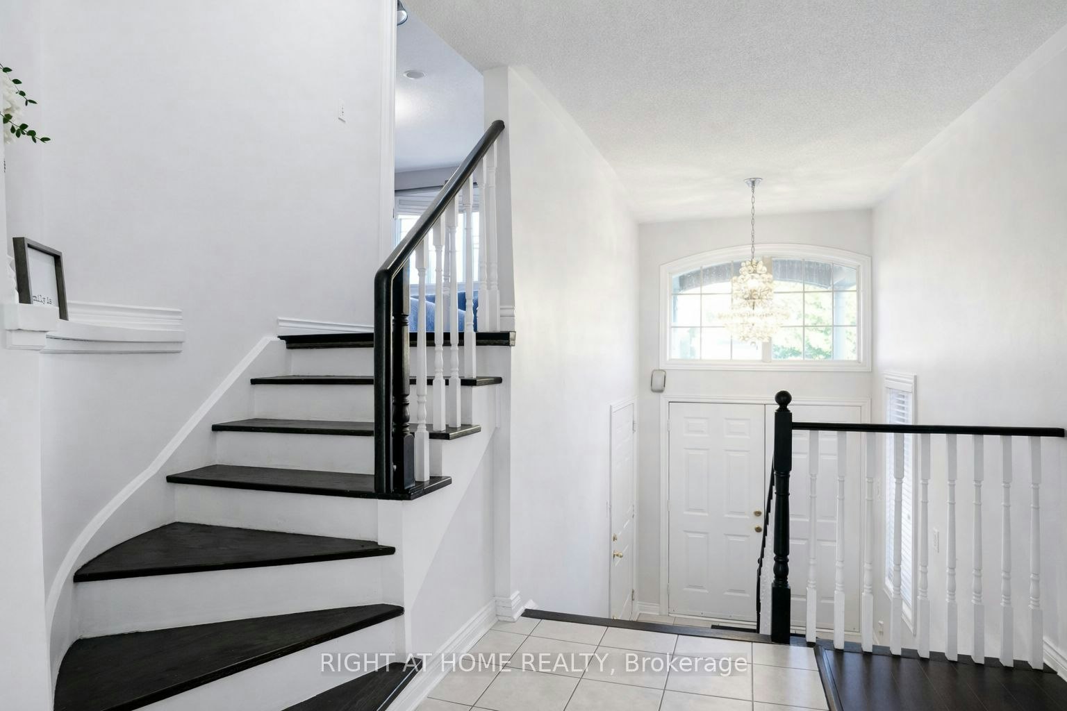 169 Dooley Crescent, Ajax, ON, L1T 4J7 - 7