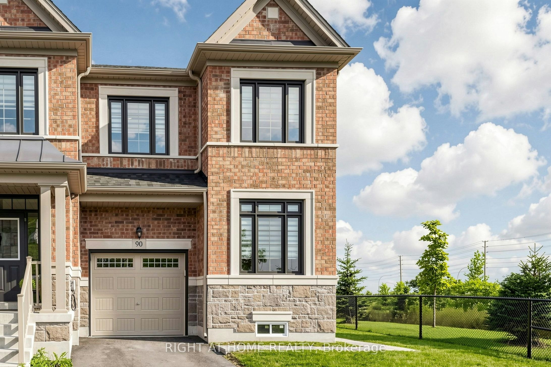 90 Laing Drive, Whitby, ON, L1P 0N6 - 4