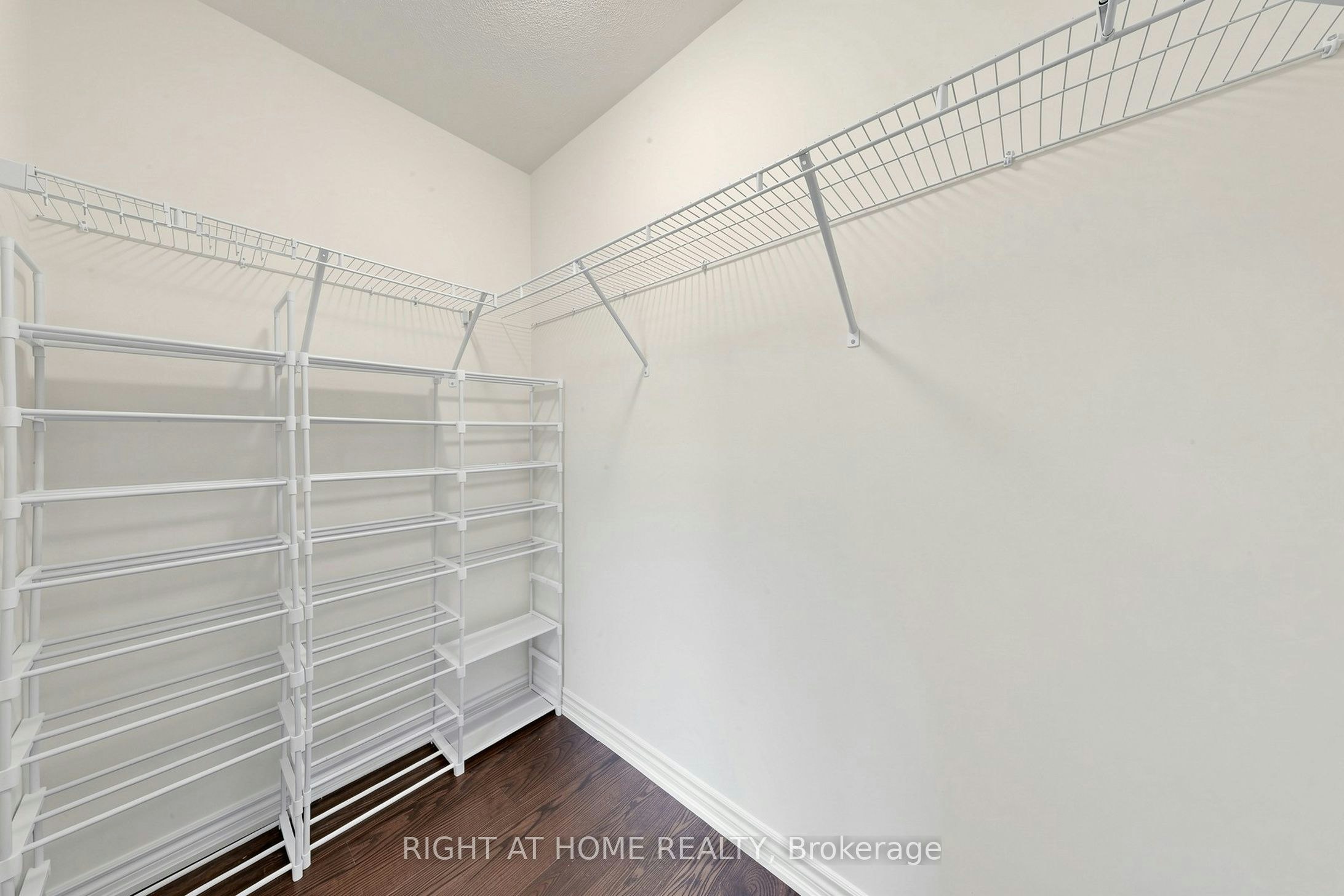 90 Laing Drive, Whitby, ON, L1P 0N6 - 32
