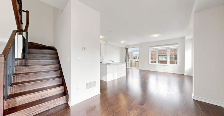90 Laing Drive, Whitby, ON, L1P 0N6 - 9