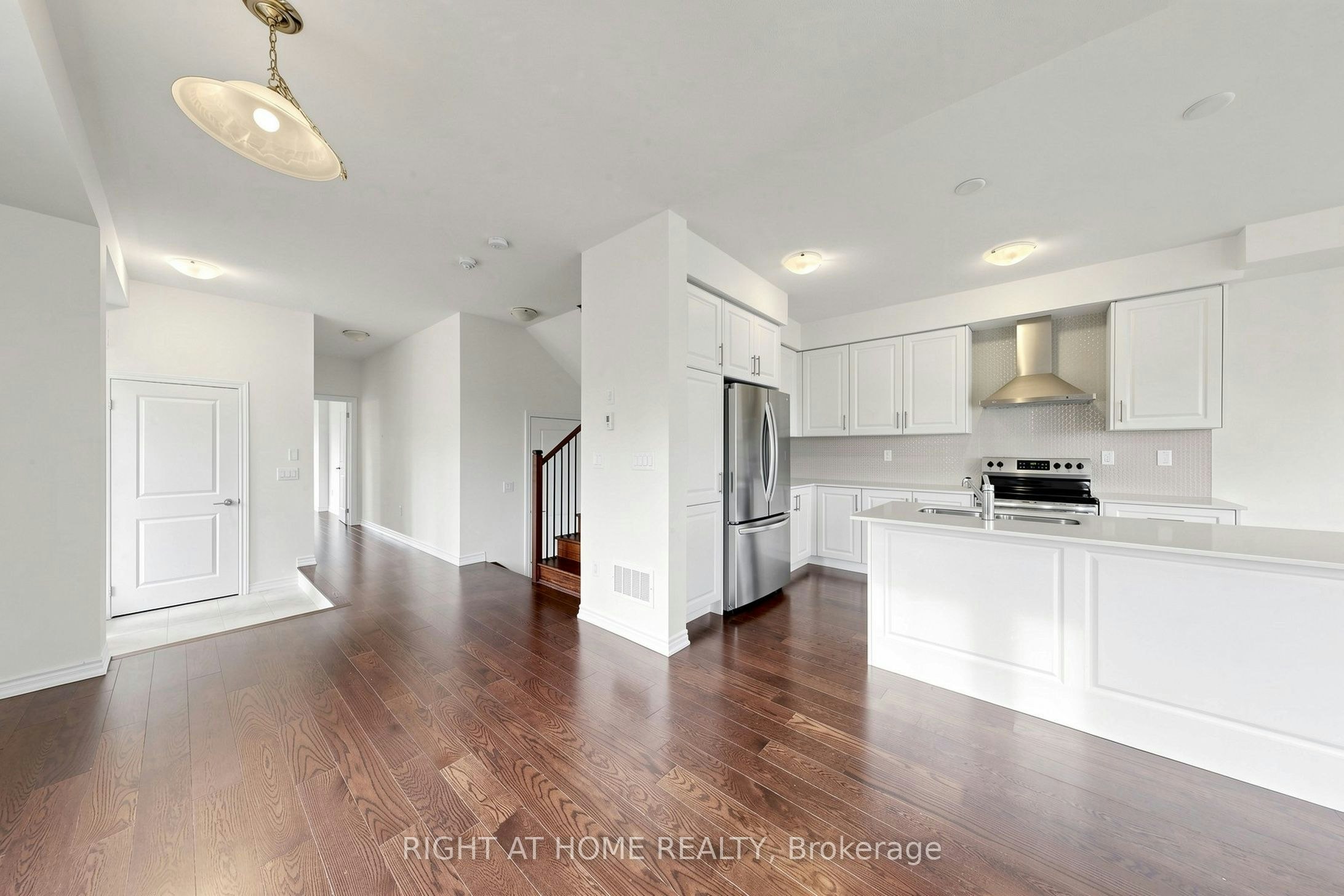 90 Laing Drive, Whitby, ON, L1P 0N6 - 12