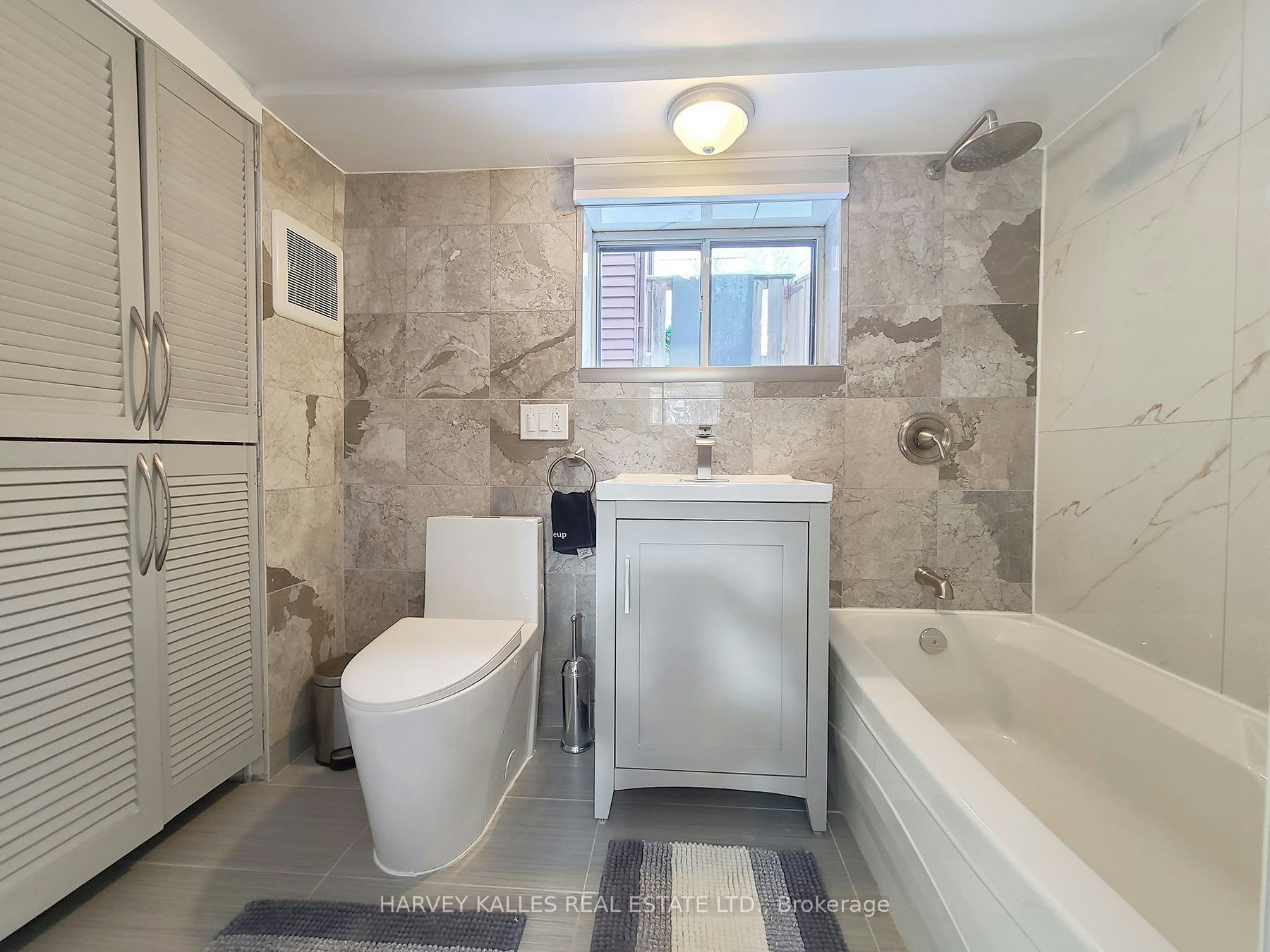 5-27 Hiawatha Road, Toronto, ON, M4L 2X7 - 12