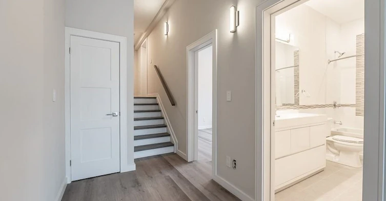 Bsmt-3515 St Clair Avenue E, Toronto, ON, M1K 1L4 - 4