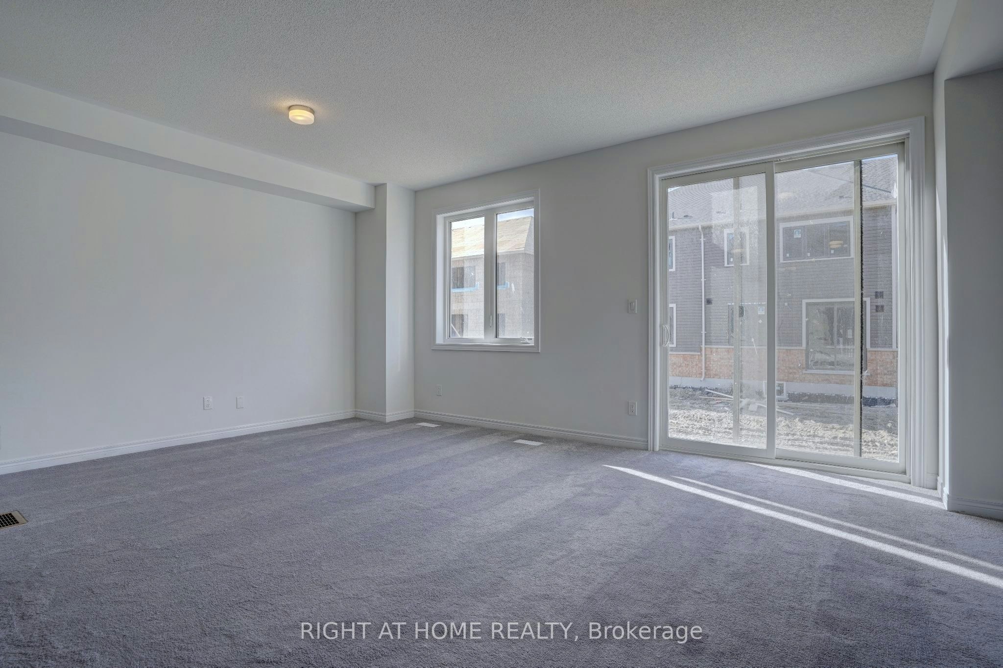 2038 Cameron Lott Crescent, Oshawa, ON, L1L 0S1 - 9