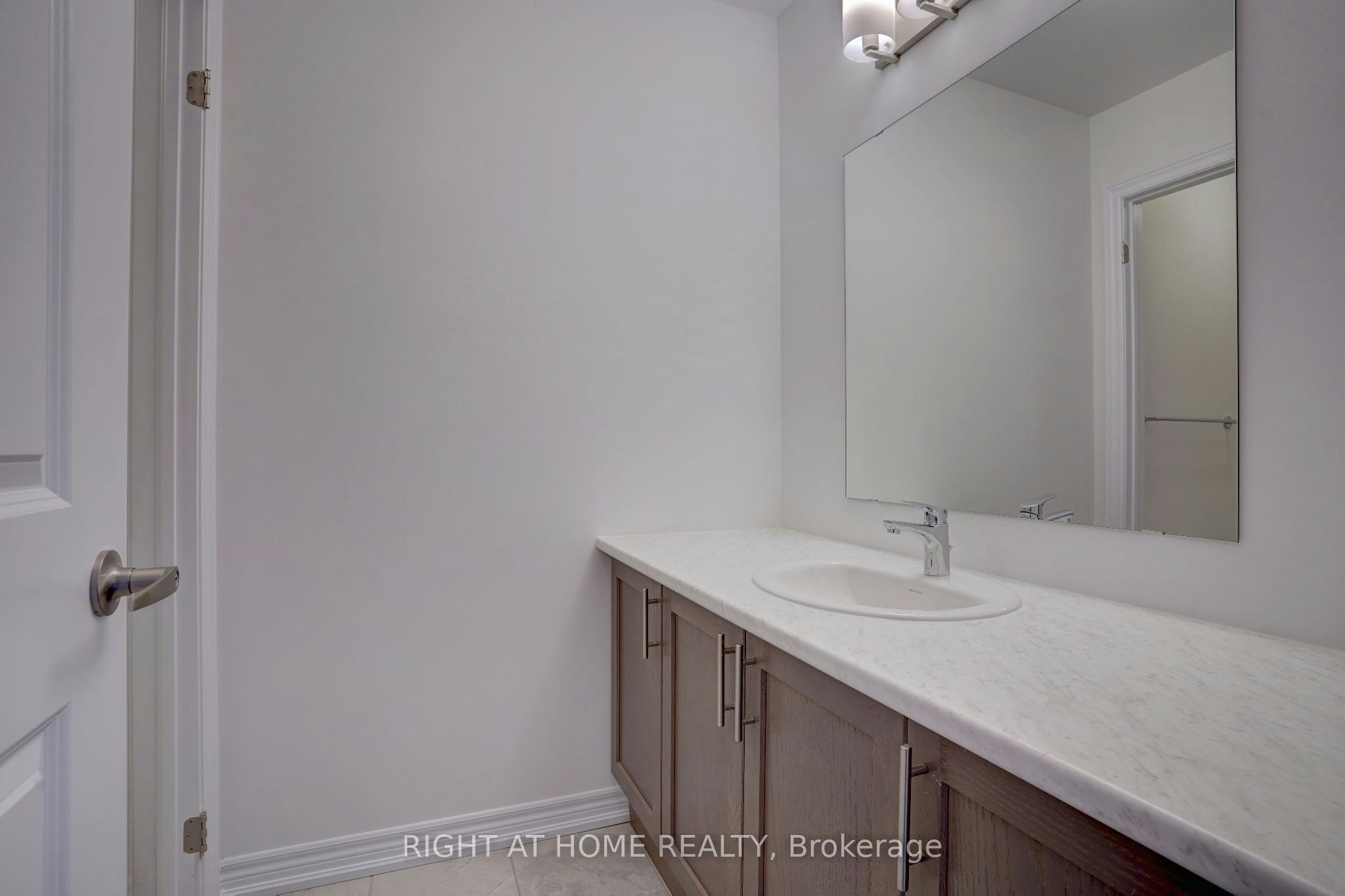 2038 Cameron Lott Crescent, Oshawa, ON, L1L 0S1 - 23