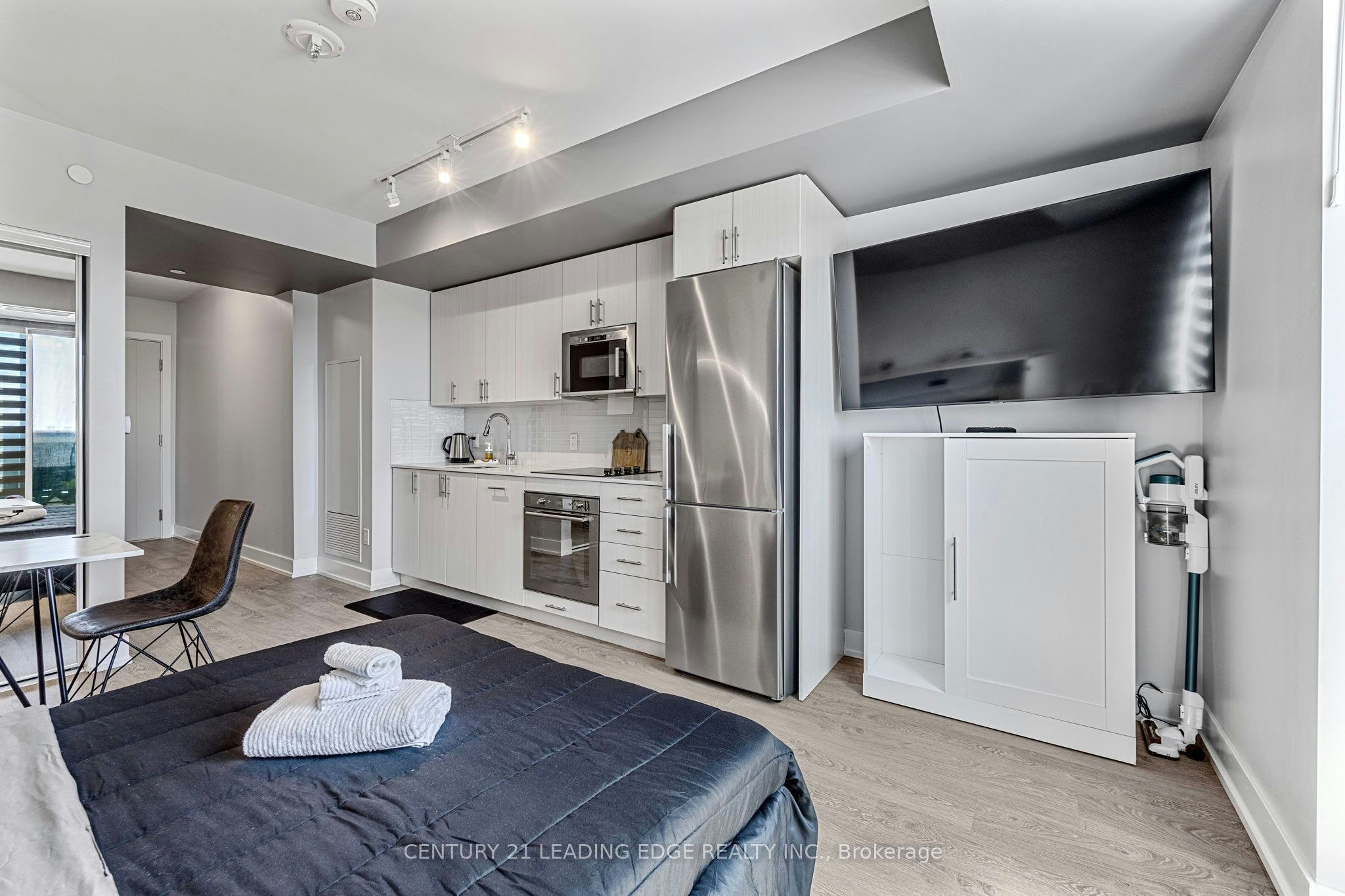 819-2550 Simcoe Street N, Oshawa, ON, L1L 0R5 - 7