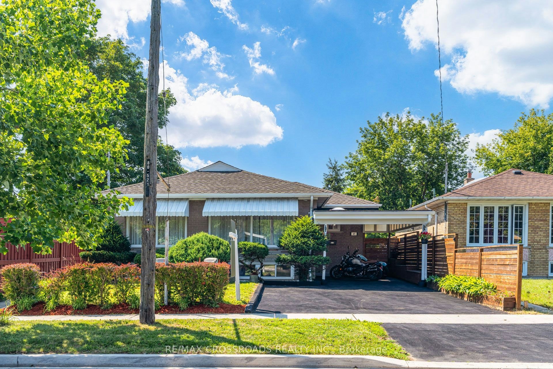 49 Clementine Square, Toronto, ON, M1G 2V9