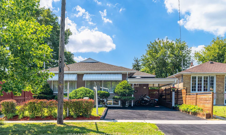 49 Clementine Square
