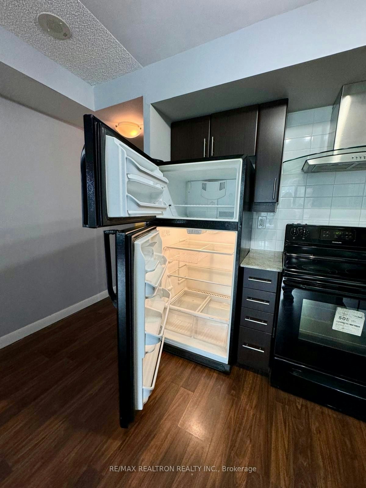 1201-190 Borough Drive, Toronto, ON, M1P 0B6 - 6