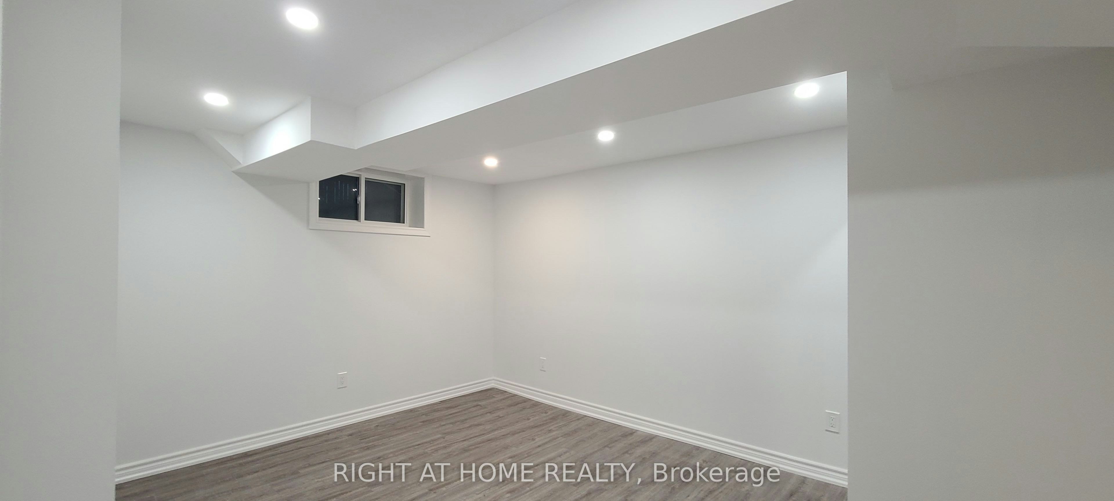 - Lower-59 Chandler Drive, Toronto, ON, M1G 1Z1 - 11