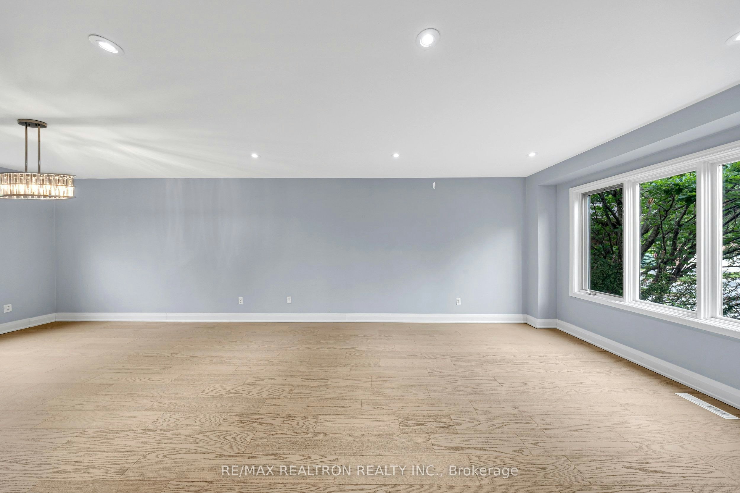 Upper-141 Hialeah Crescent, Whitby, ON, L1N 6V8 - 4