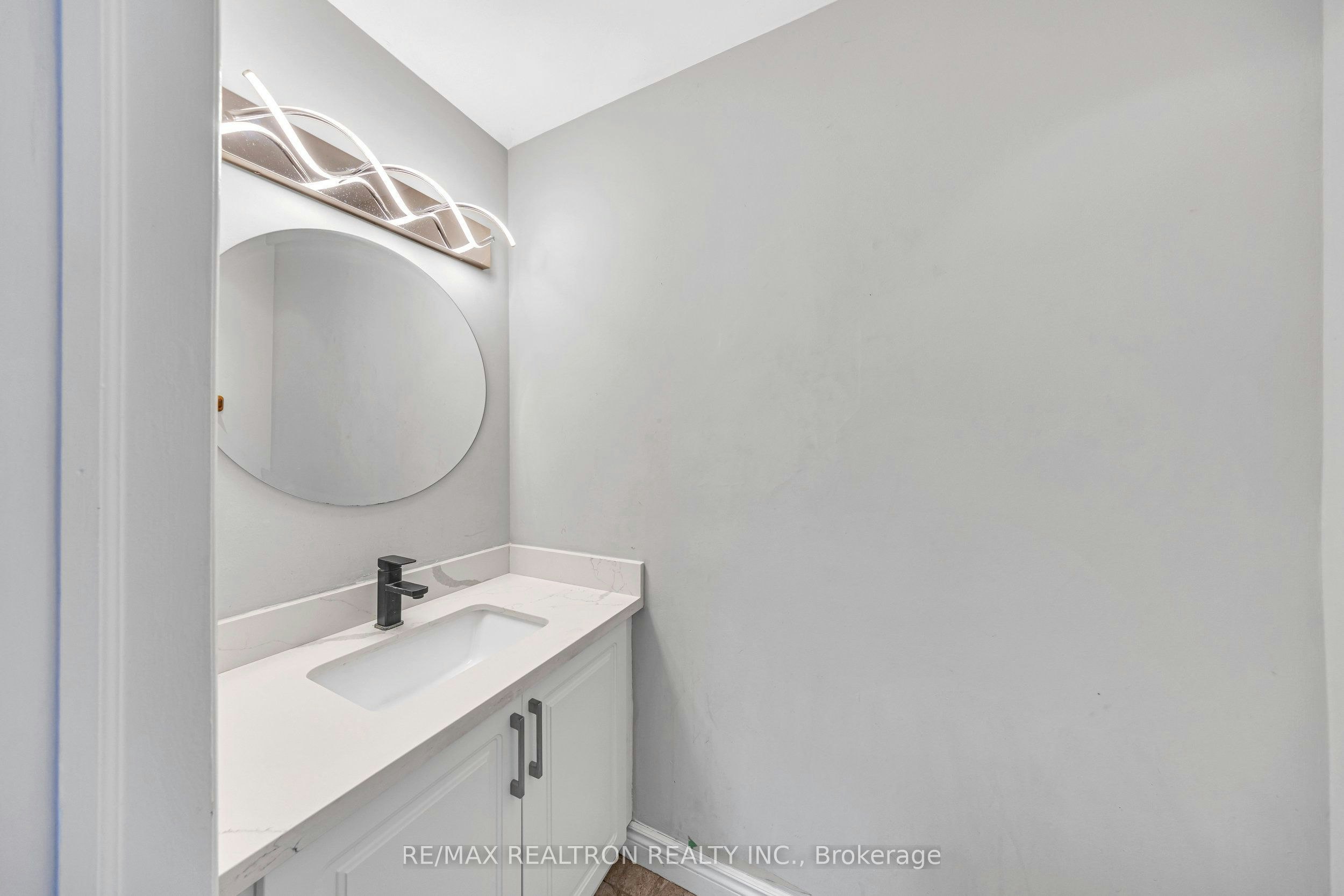 Upper-141 Hialeah Crescent, Whitby, ON, L1N 6V8 - 15