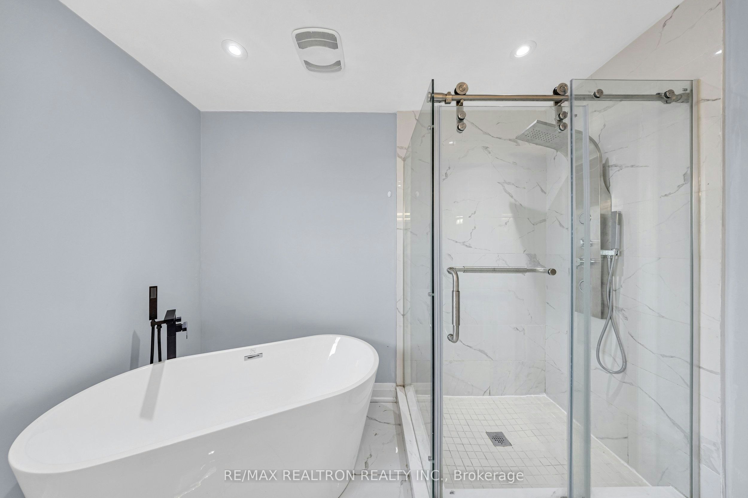 Upper-141 Hialeah Crescent, Whitby, ON, L1N 6V8 - 25