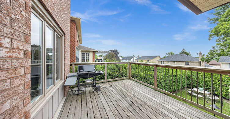 Upper-141 Hialeah Crescent, Whitby, ON, L1N 6V8 - 11