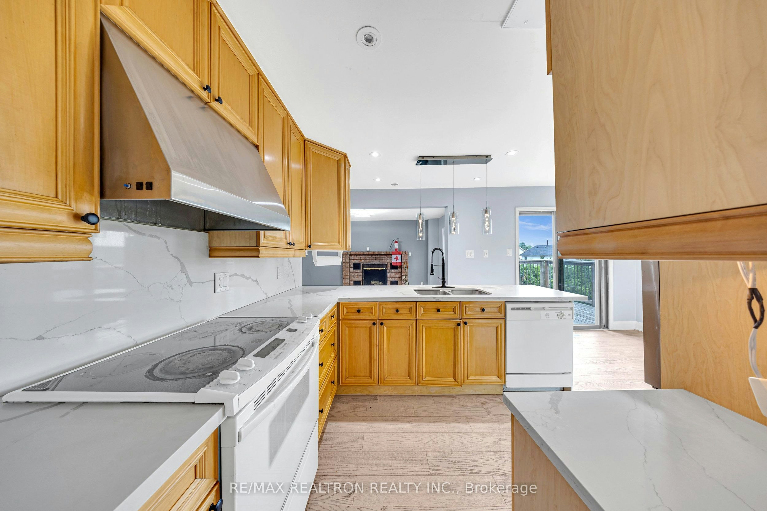 Upper-141 Hialeah Crescent, Whitby, ON, L1N 6V8 - 7