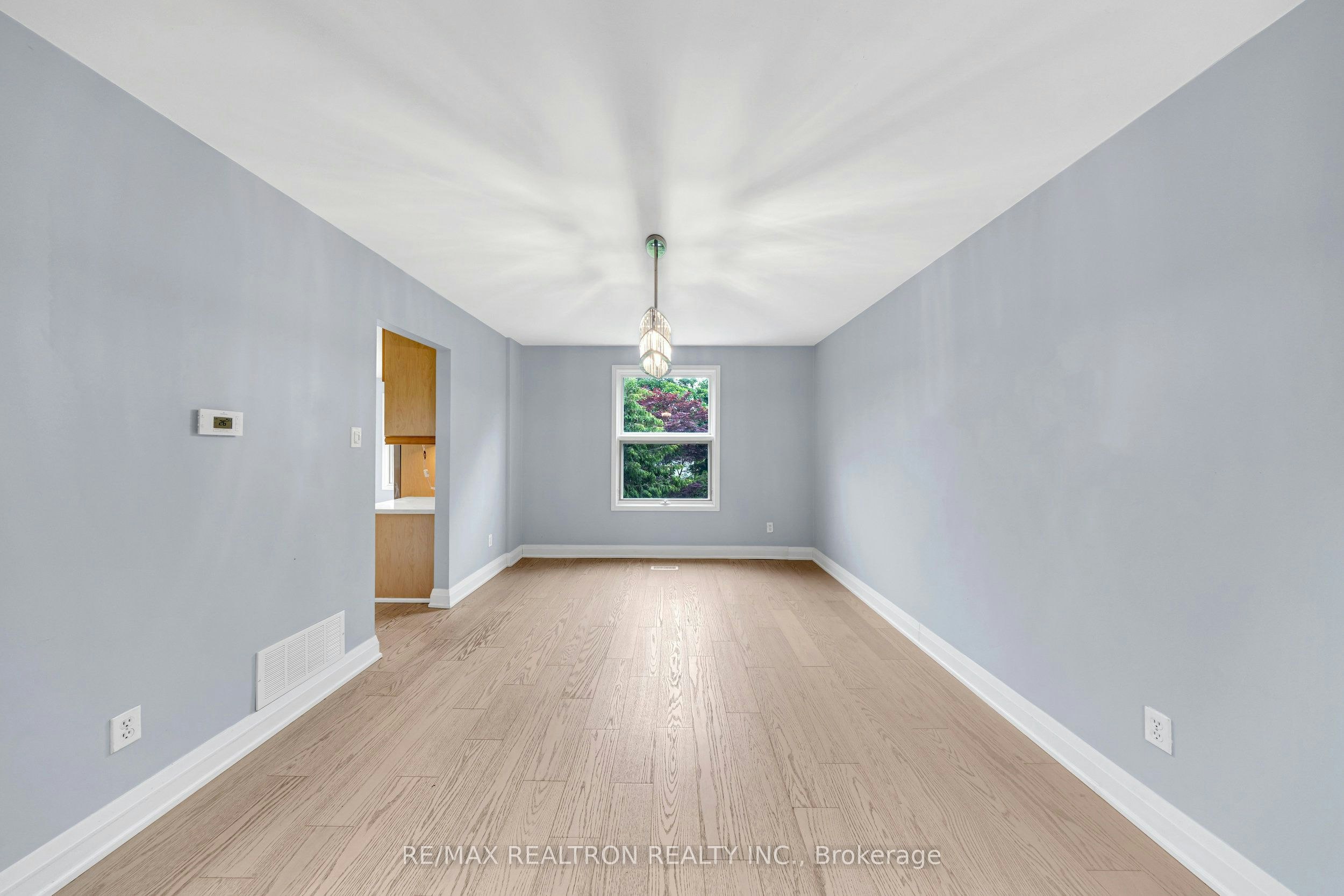 Upper-141 Hialeah Crescent, Whitby, ON, L1N 6V8 - 3