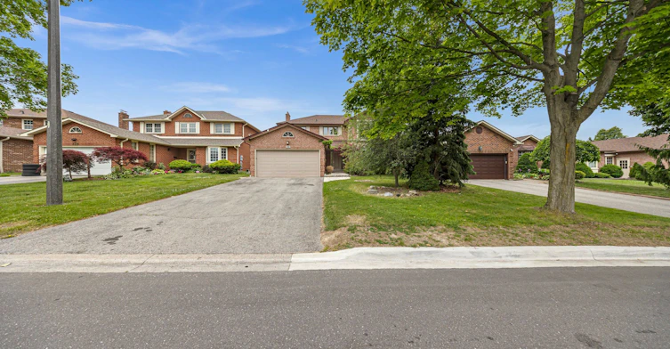 Upper-141 Hialeah Crescent, Whitby, ON, L1N 6V8 - 29