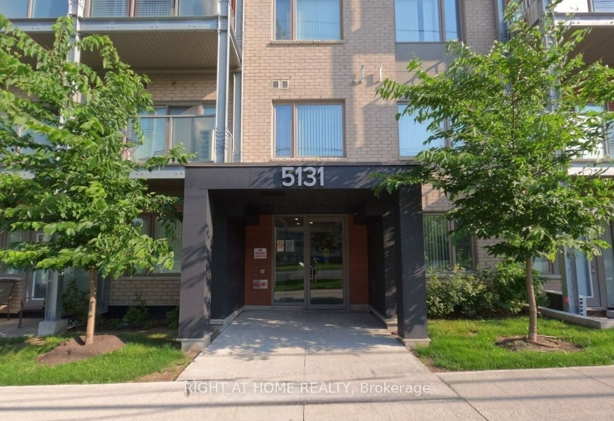401-5131 Sheppard Avenue E, Toronto, ON, M1B 0C9