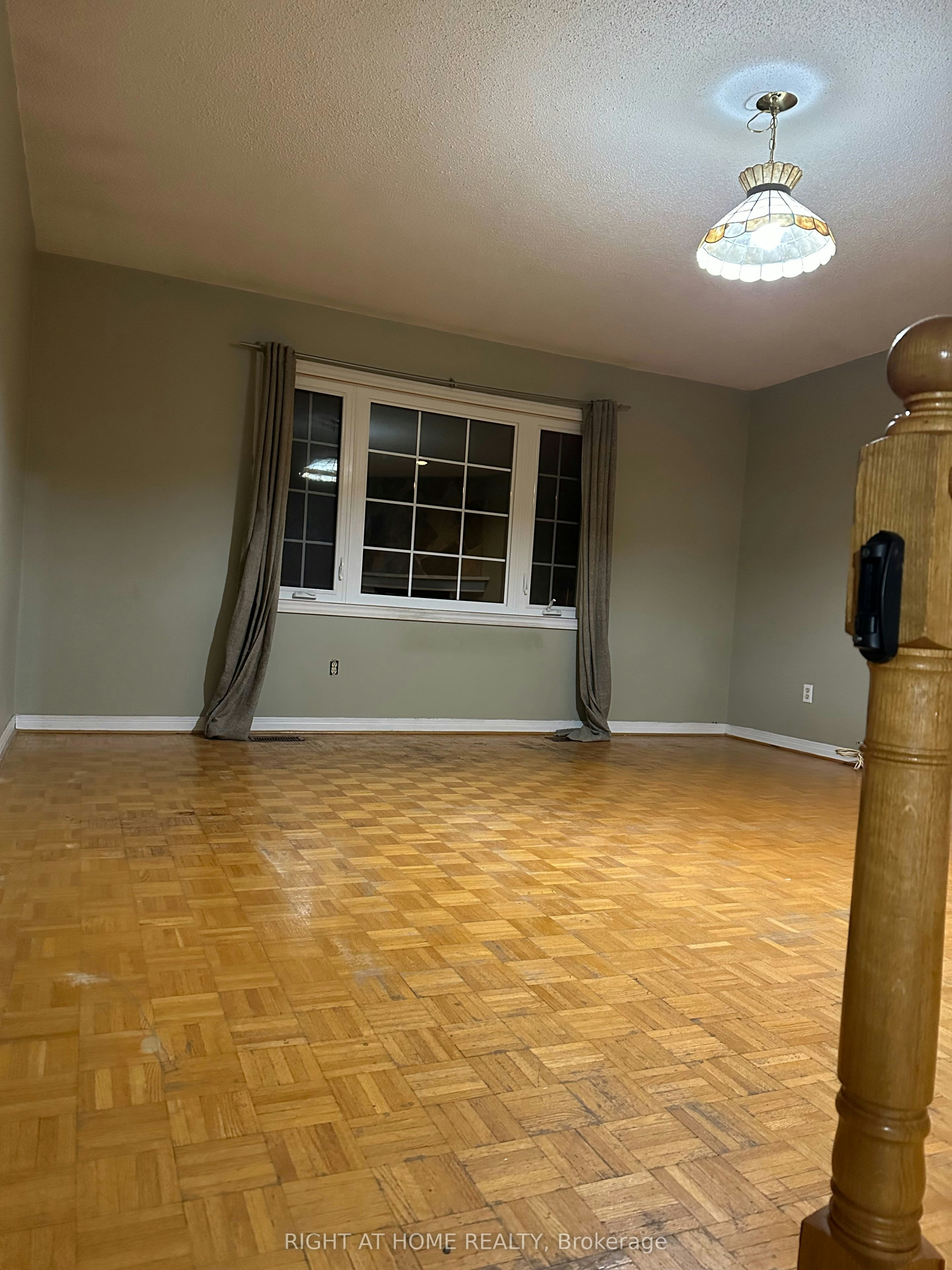 58 Park Street, Toronto, ON, M1N 2N7 - 8