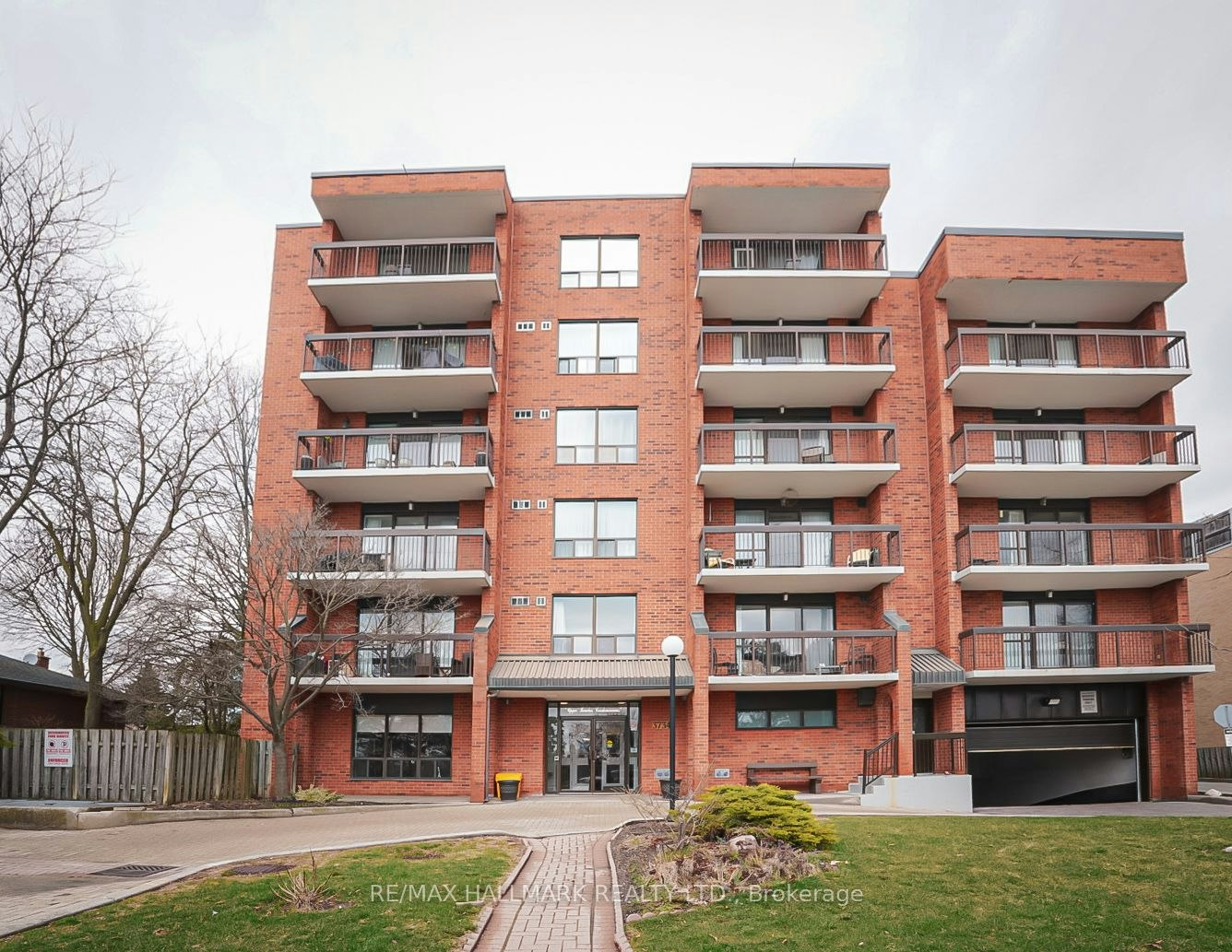 203-3734 St Clair Avenue E, Toronto, ON, M1M 1T7