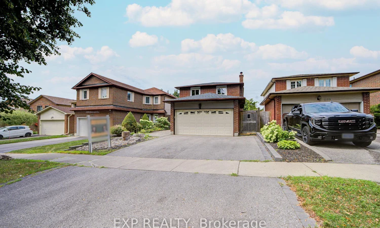 1132 Cedarcroft Crescent