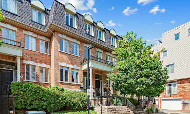 18 Sargent Lane
