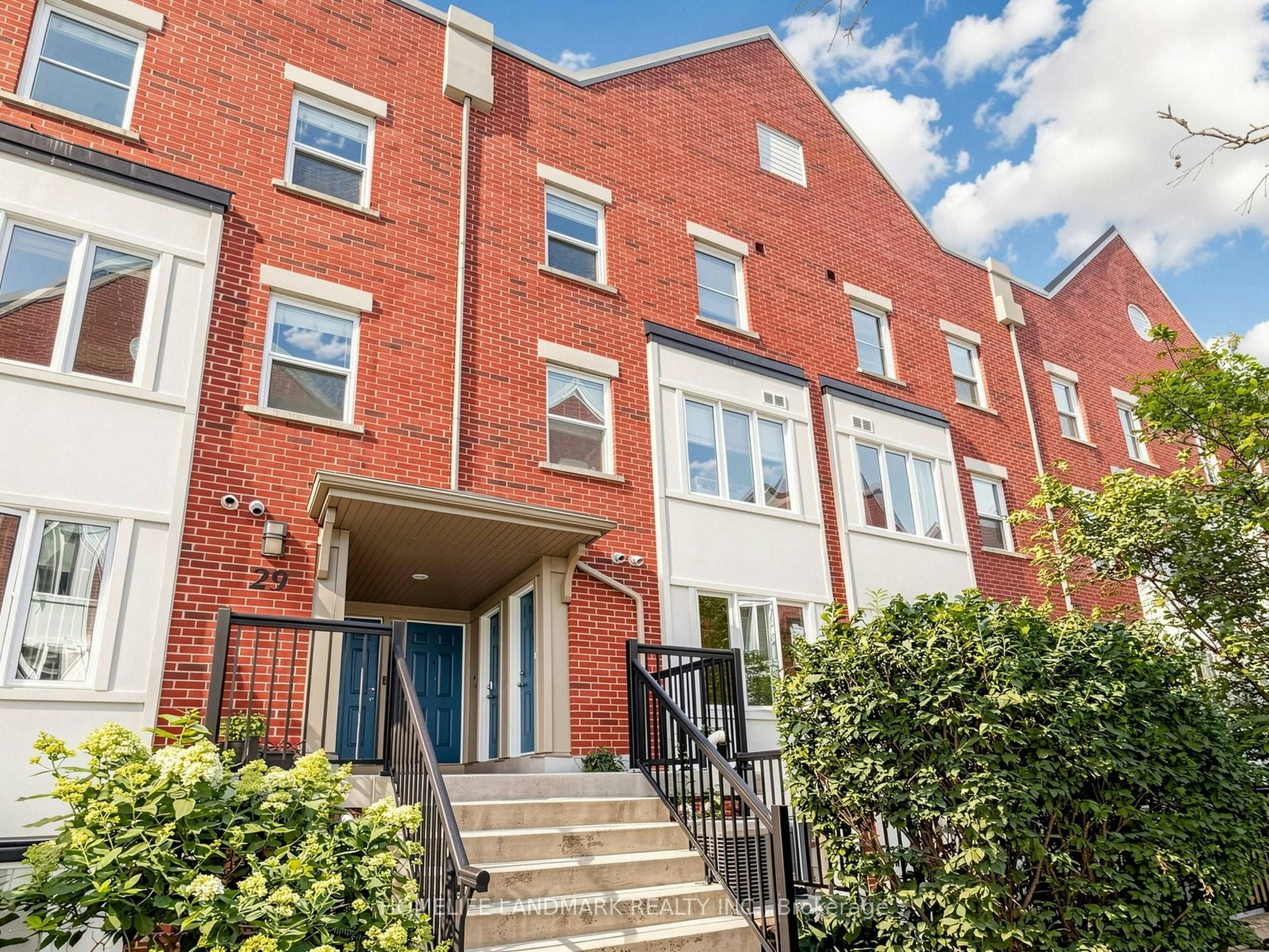 4-29 Frances Loring Lane, Toronto, ON, M4M 3E8