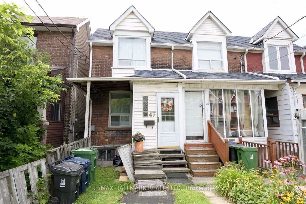 47 Dentonia Park Avenue, Toronto, ON, M4C 1W6