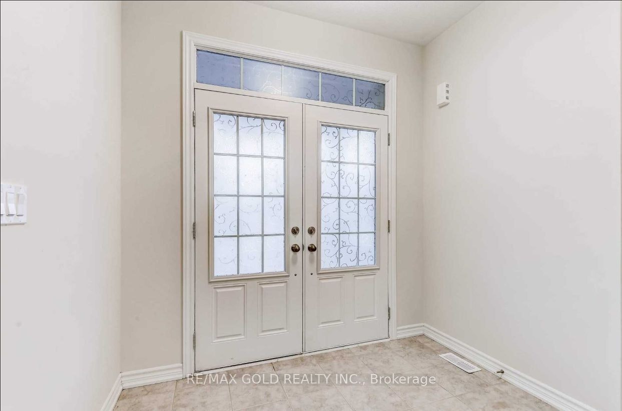 1243 Ronald Inche Drive, Oshawa, ON, L1K 0Y5 - 2