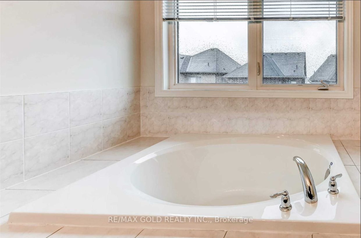1243 Ronald Inche Drive, Oshawa, ON, L1K 0Y5 - 12