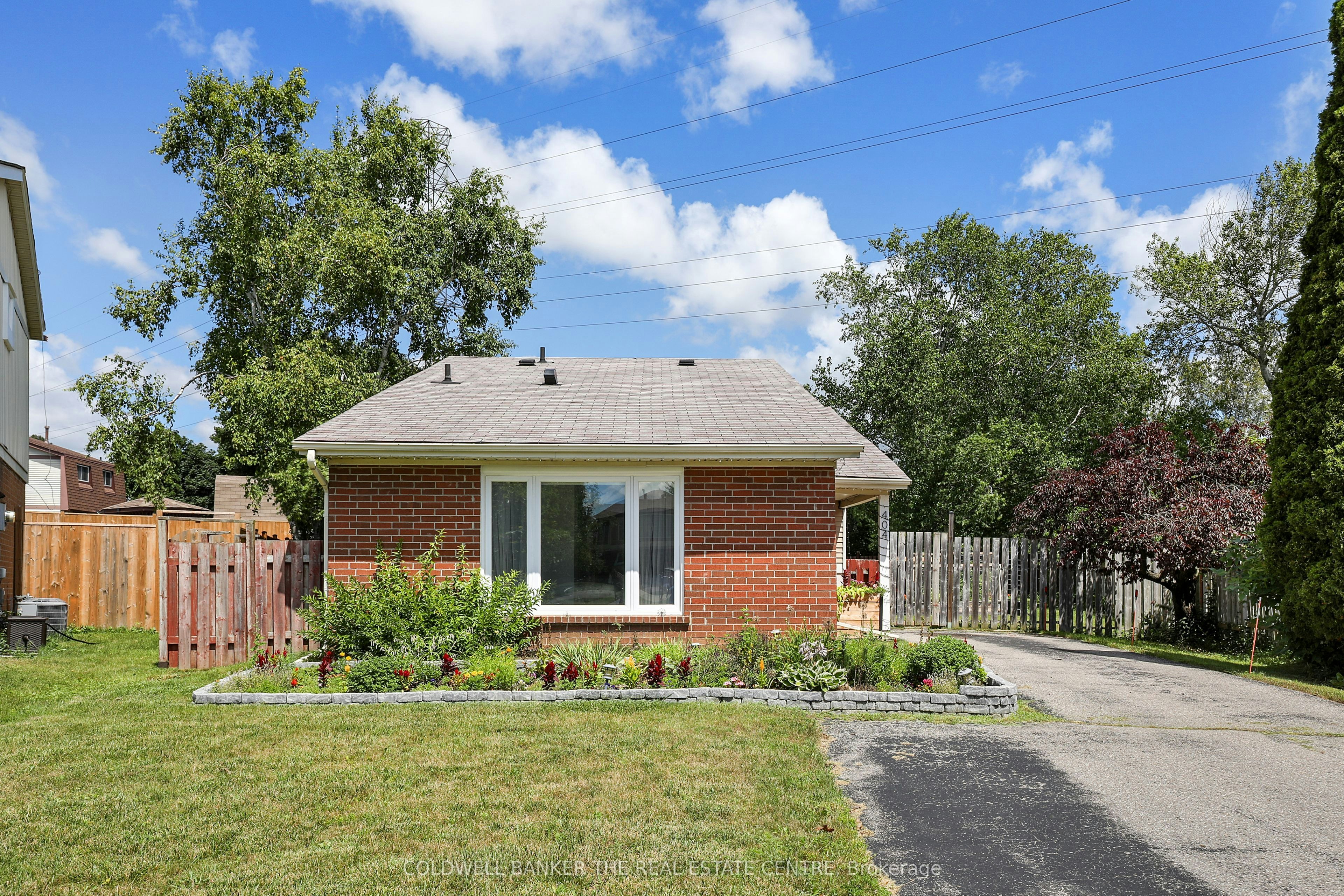 404 Burnley Court, Oshawa, ON, L1G 7G6