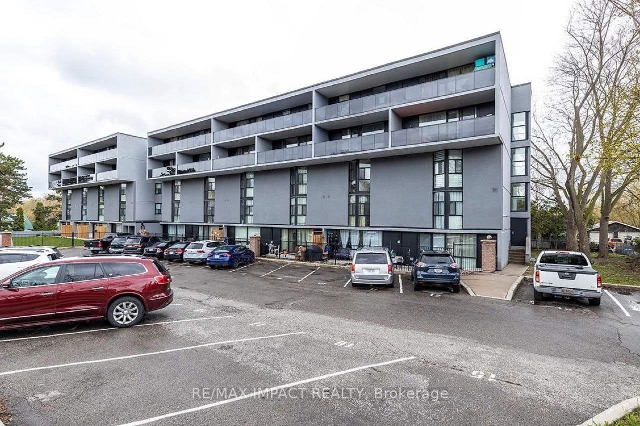 108-454 Centre Street, Oshawa, ON, L1H 4C2