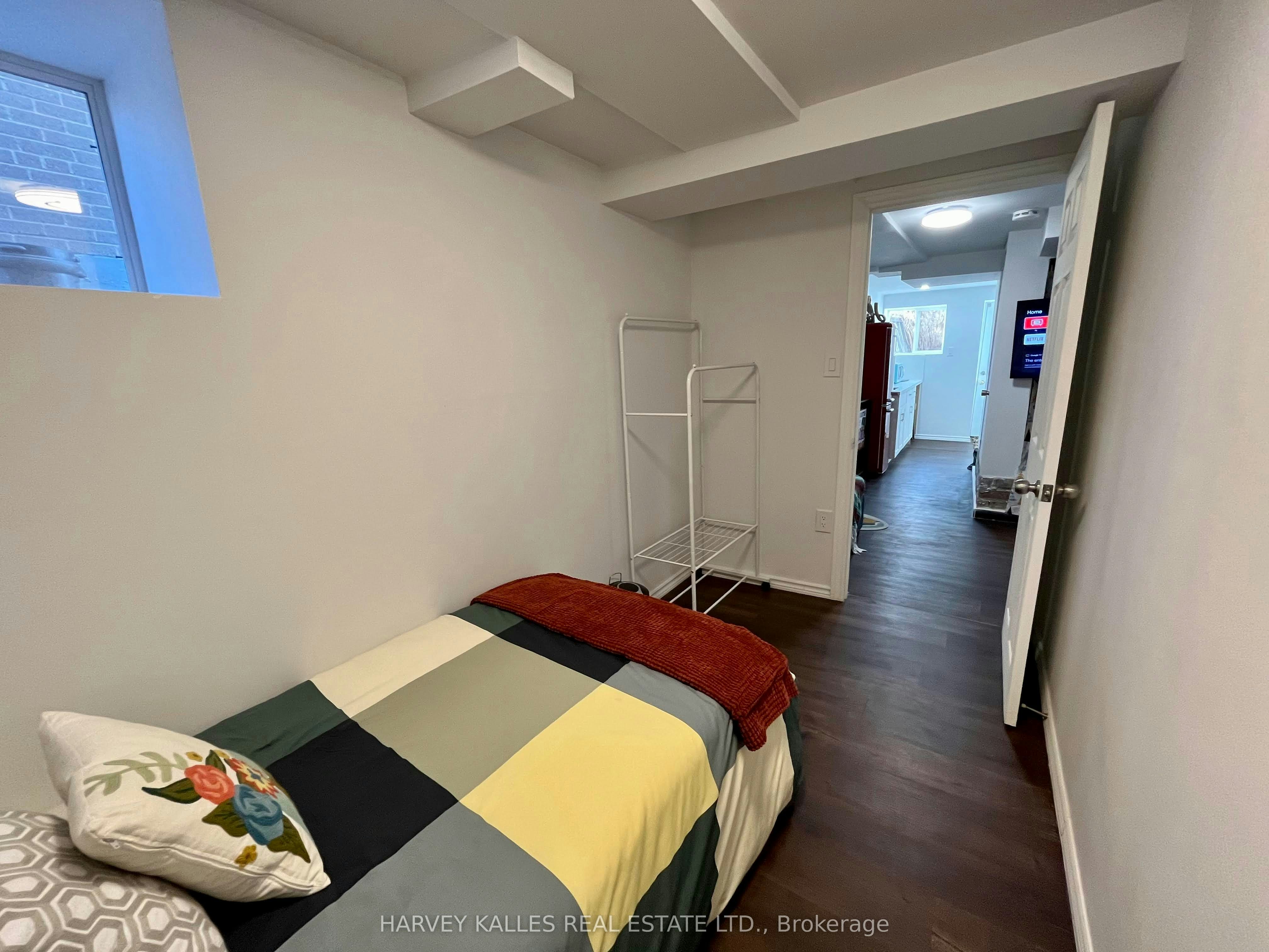 Lower-26 Leyton Avenue, Toronto, ON, M1L 3T4 - 14