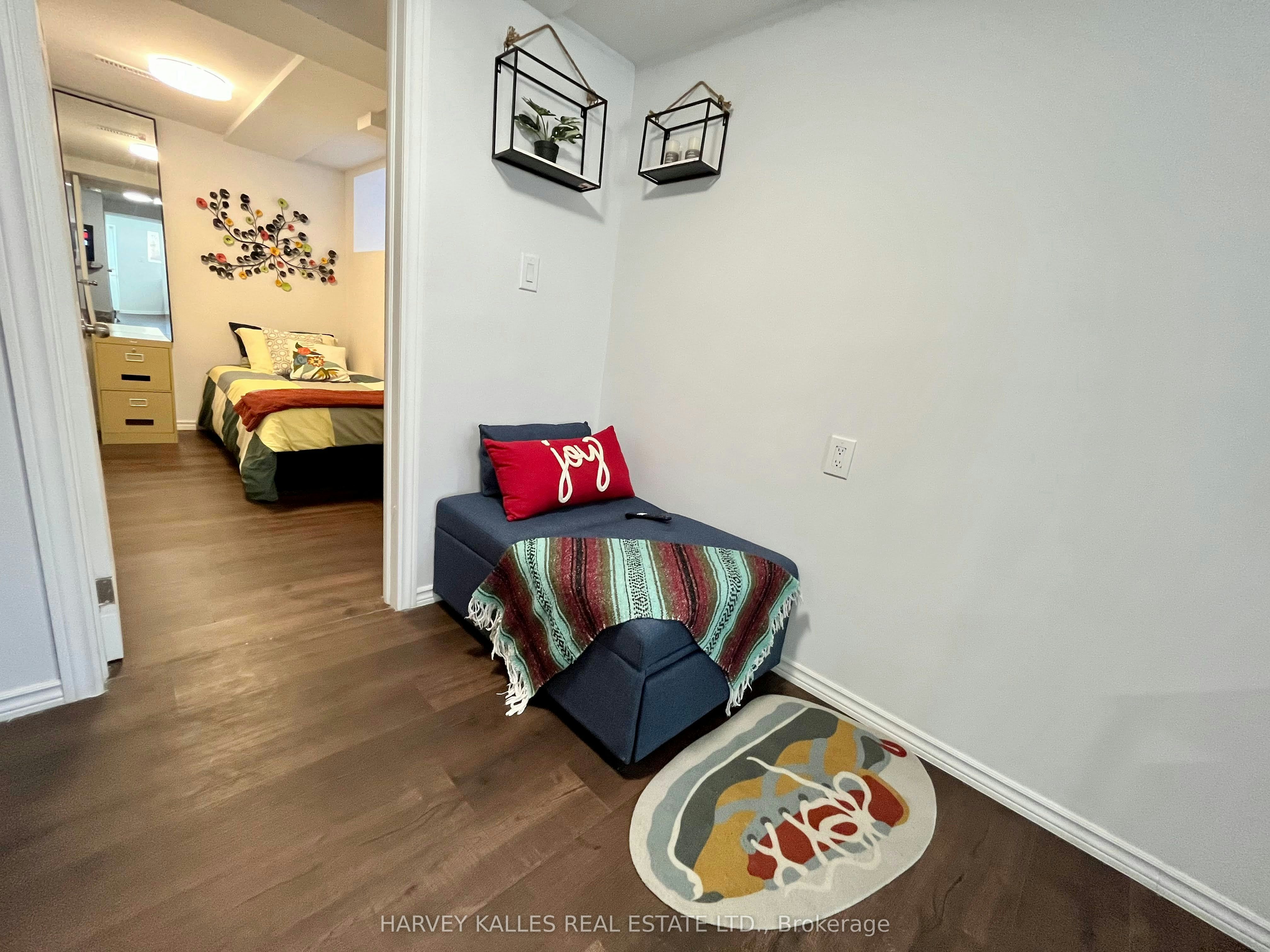 Lower-26 Leyton Avenue, Toronto, ON, M1L 3T4 - 9